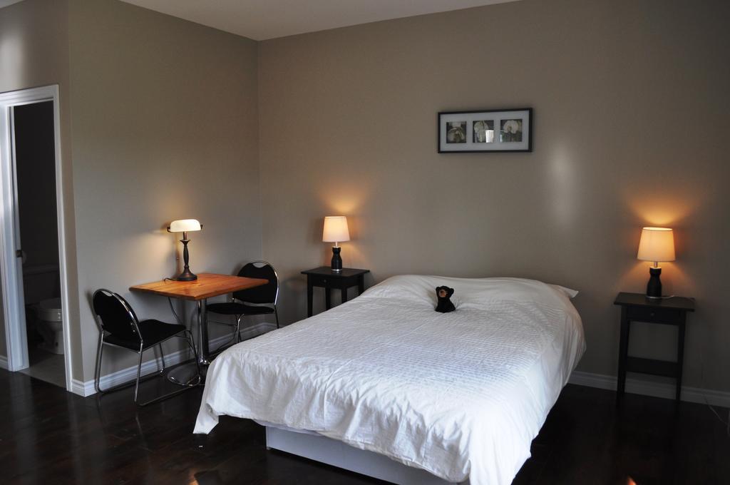 La Taniere De L'Ours Hotel Saint-Donat-de-Montcalm Room photo